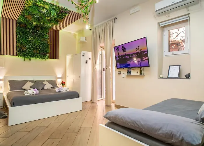 Tropical Holiday House